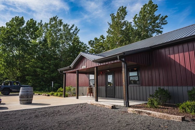 Mistie Hill Vineyard-Commercial-FBi-Web-800x500-19
